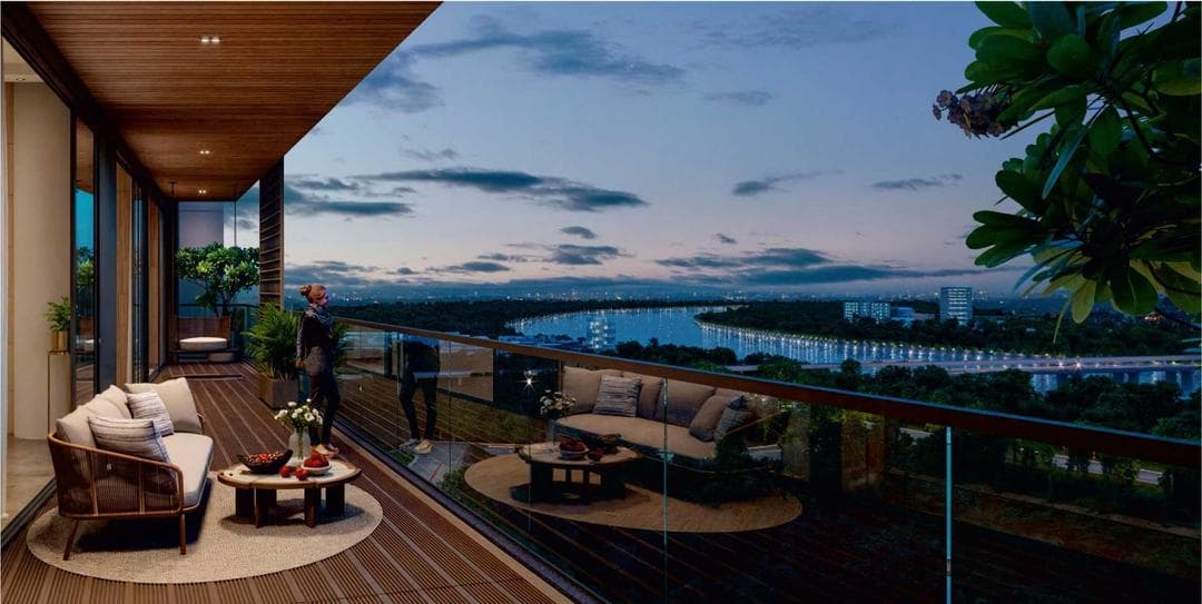 Floating riverfront vista deck at Shivalik Présenté